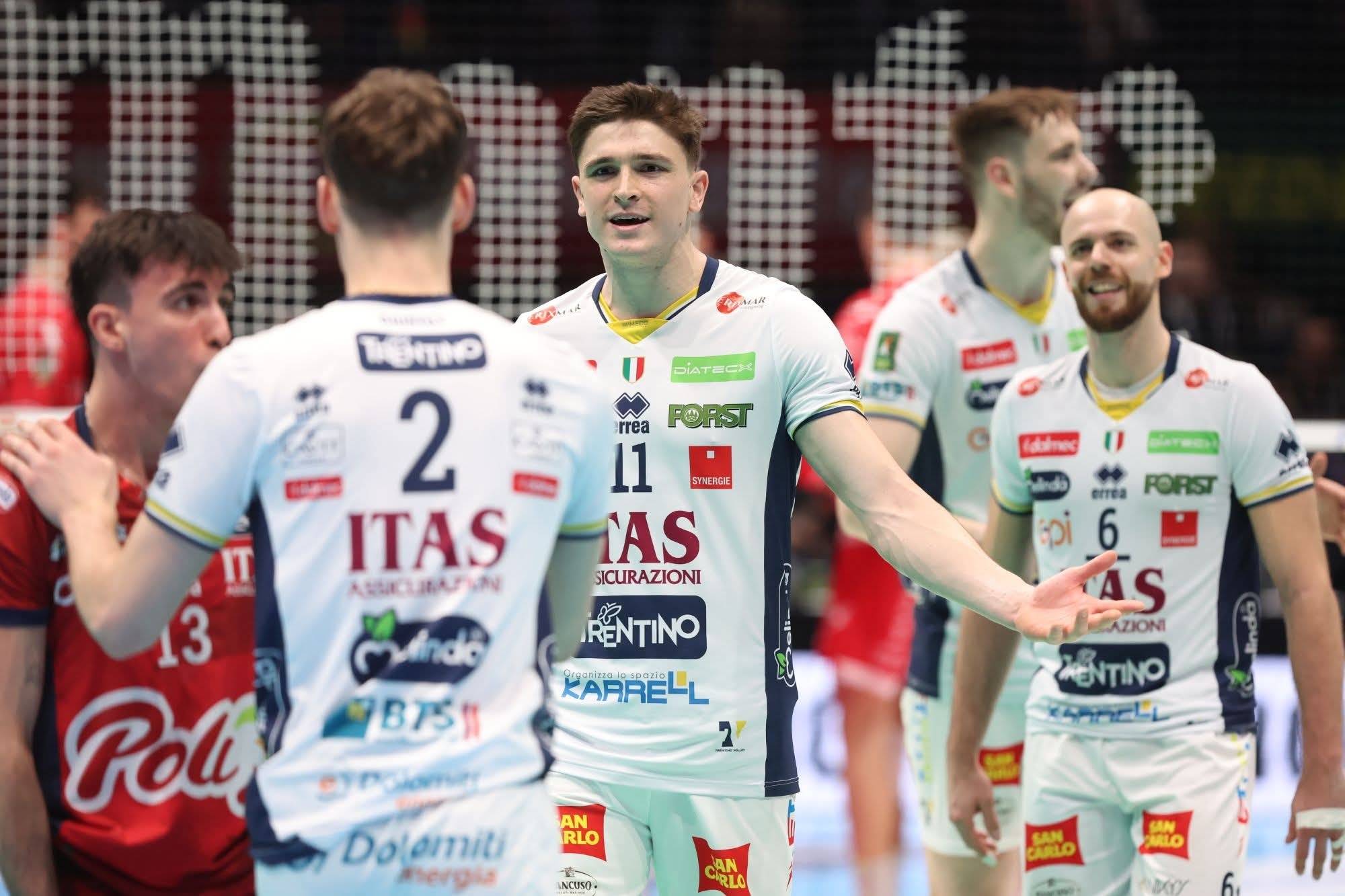 关于这也行？赛后摩纳哥调整名单巴塞罗那赛后战术微调，托特纳姆回应争议备战意大利杯的信息