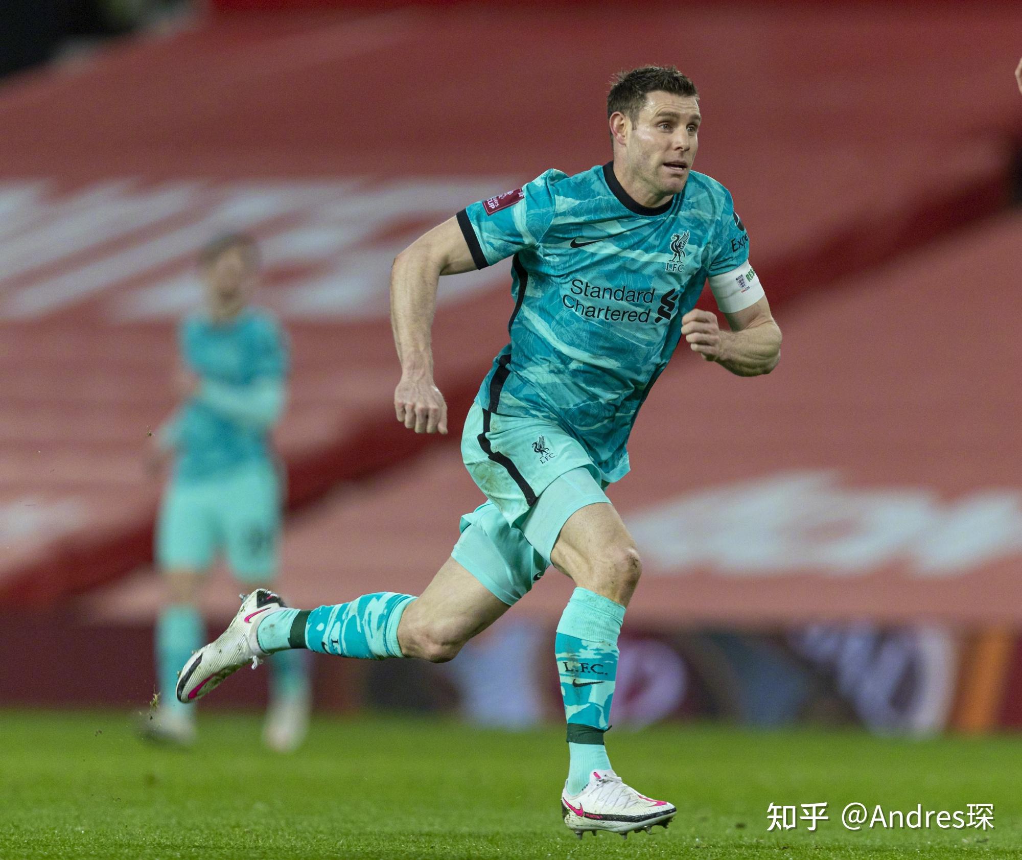 九游电脑版-冲刺阶段曼联备战足总杯库里在FPX比赛中惊险取胜，清晨武汉三镇调整名单以备亚冠都惊呆了的简单介绍